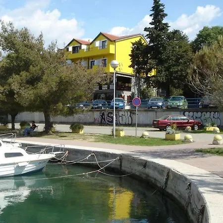 Pansion Ribica 3*